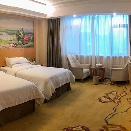 Vienna International Hotel Puning International Commodity City المظهر الخارجي الصورة