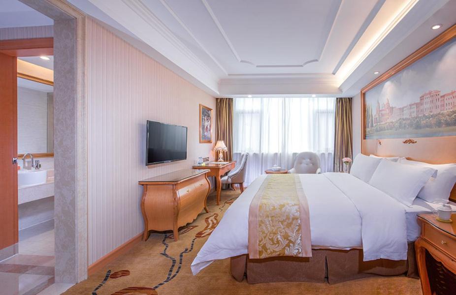 Vienna International Hotel Puning International Commodity City المظهر الخارجي الصورة
